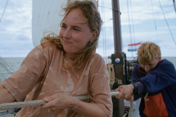 Lauwerszee trekken aan een touw.jpg